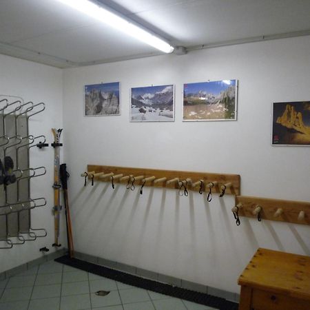 Residence Le Rose Pozza di Fassa Exterior foto