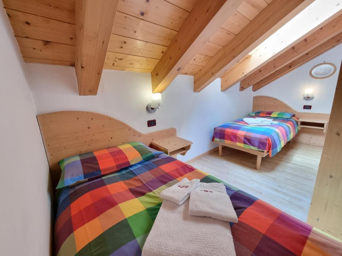 Residence Le Rose Pozza di Fassa Exterior foto