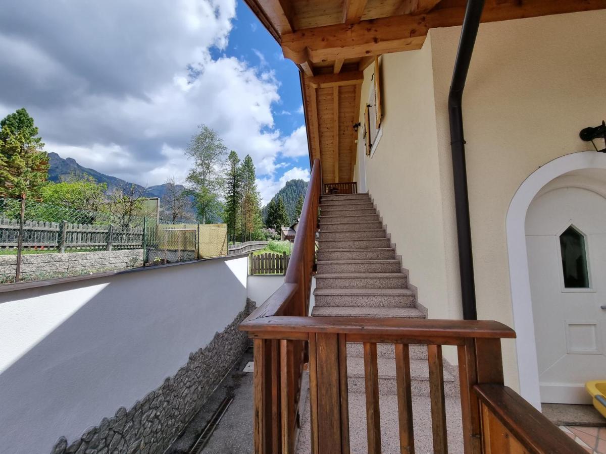Residence Le Rose Pozza di Fassa Exterior foto